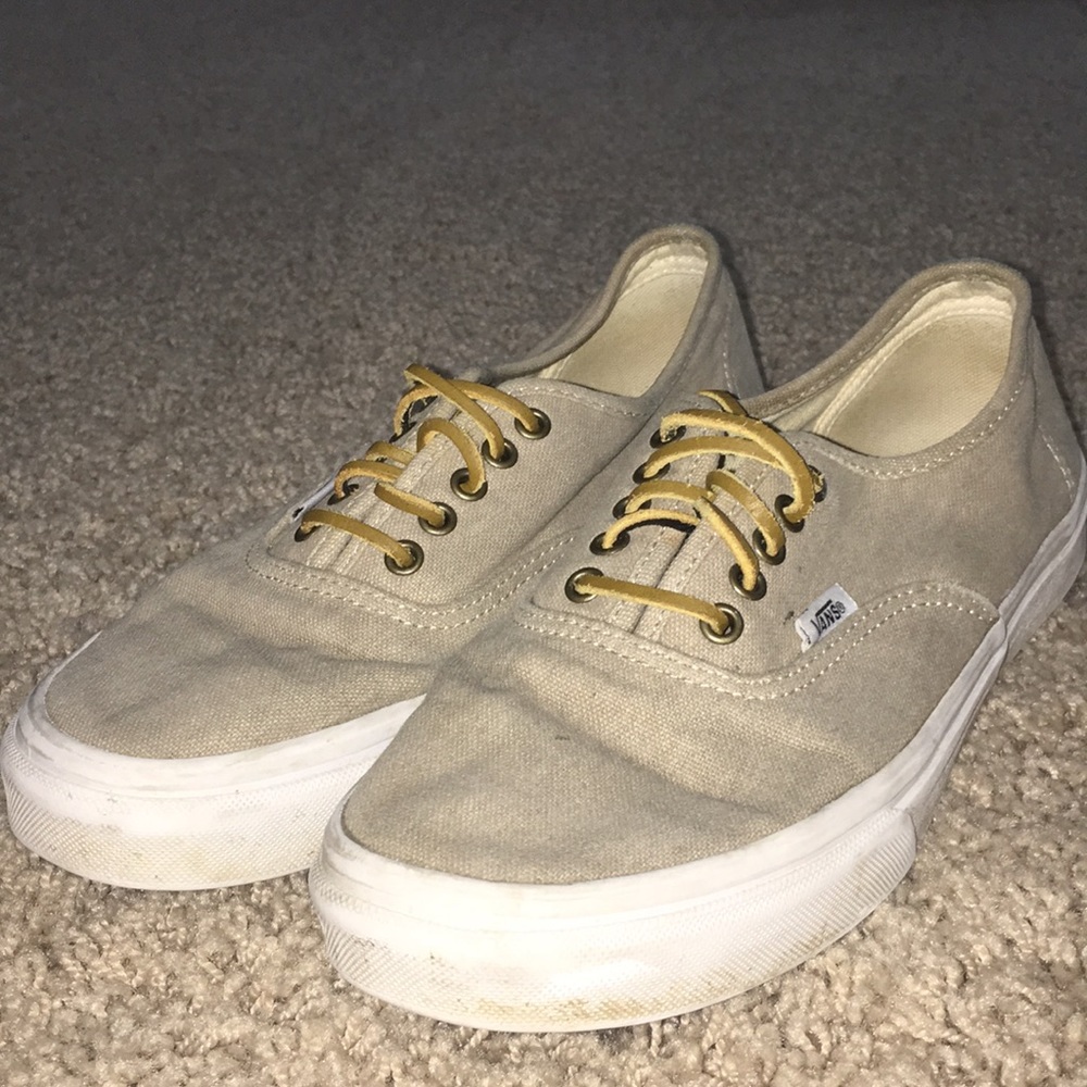 Beige Unisex Vans- 9W/7.5M